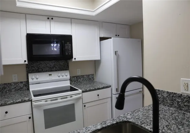 Photo 3 of Townhouse for sale at 5831 SW 9th Place, Gainesville, FL 32607 | MLS# GC542399 | Listing updated on 2026-08-04