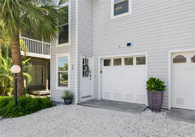 2nd image of 6250 Holmes Blvd #24, Holmes Beach, FL 34217 | MLS# A4701776