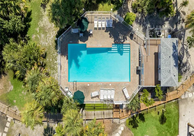 2nd image of 6250 Holmes Blvd, HOLMES BEACH, FL 34217