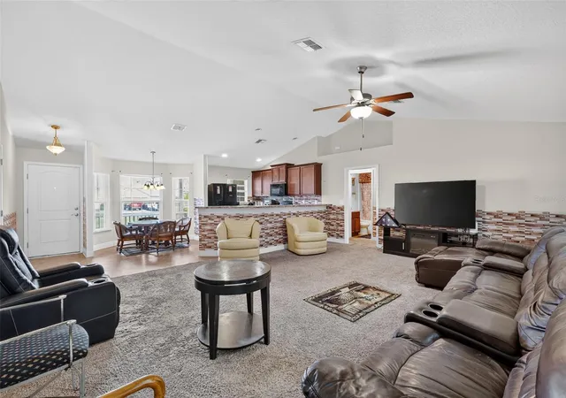 4th image of 702 Chelsea Ave, Fruitland Park, FL 34731 | MLS# O6429925