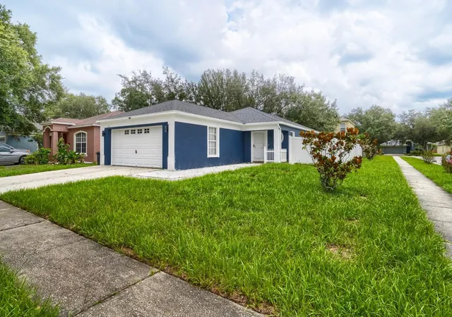 Photo 2 of Single family home for sale at 701 Periwinkle Pointe Pl, Seffner, FL 33584 | MLS# TB8534875 | Listing updated on 2026-09-19