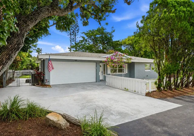 1st image of 1628 S Highland Ave, Clearwater, FL 33756 | MLS# TB8534880