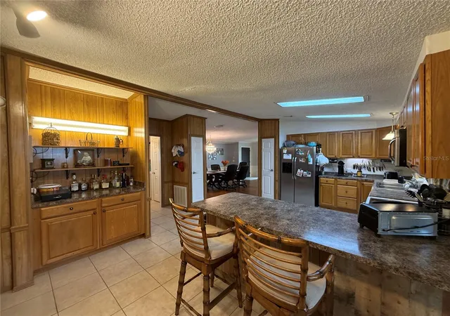Photo 4 of Manufactured home for sale at 802 Robin Ln, Wildwood, FL 34785 | MLS# G5115879 | Listing updated on 2026-08-02