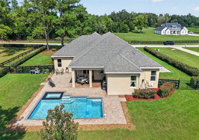 Photo 2 of Sale Pending at 11050 Se 37th Avenue Rd, Belleview, FL 34420 | MLS# OM729598 | Listing updated on 2026-09-14