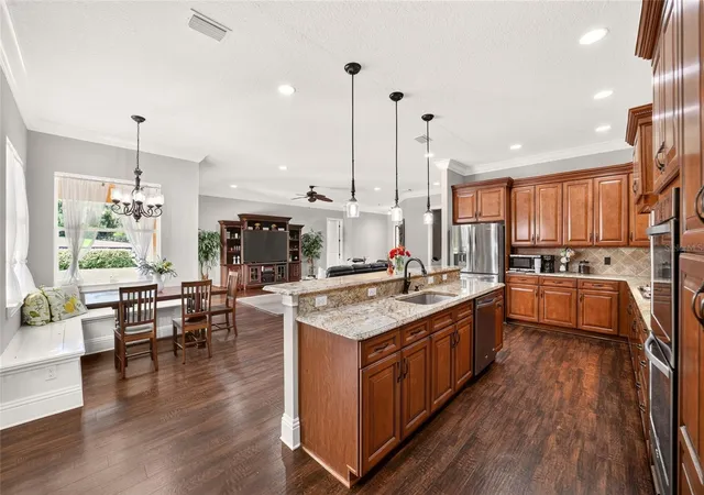 Photo 4 of Sale Pending at 11050 SE 37th Avenue Rd, Belleview, FL 34420 | MLS# OM729598 | Listing updated on 2026-09-14