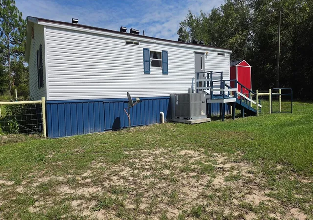 4th image of 1298 Ne Boros Dr, Williston, FL 32696 | MLS# OM729600