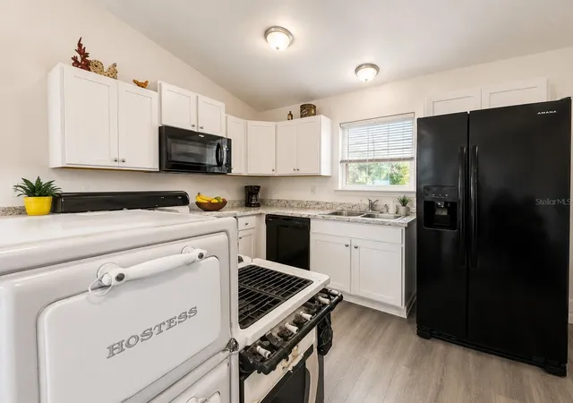 Photo 5 of Single family home for sale at 15309 SW 52nd Circle, Ocala, FL 34473 | MLS# O6429941 | Listing updated on 2026-08-31
