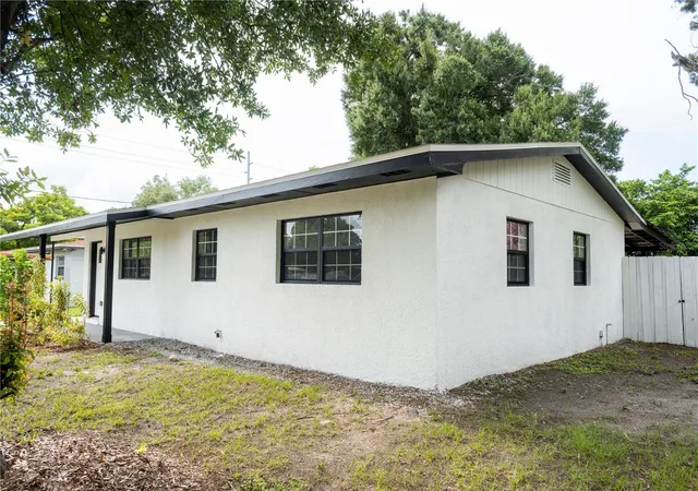 2nd image of 4104 W Wisconsin Ave, Tampa, FL 33616 | MLS# L4963967