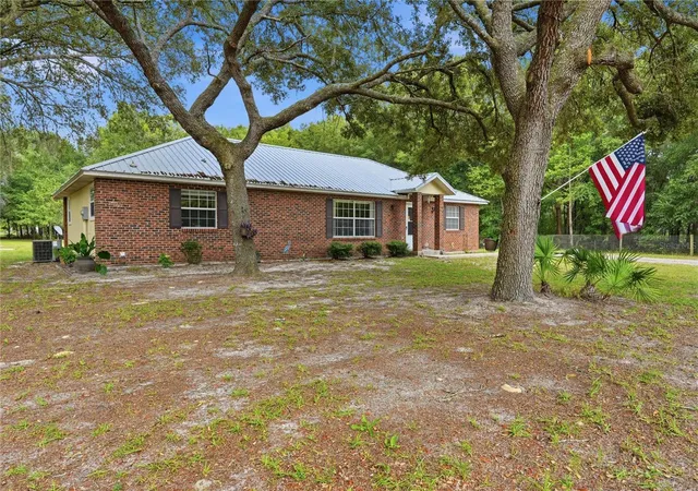 Photo 3 of Single family home for sale at 5480 Ne 53rd Terrace, High Springs, FL 32643 | MLS# GC542404 | Listing updated on 2026-09-16