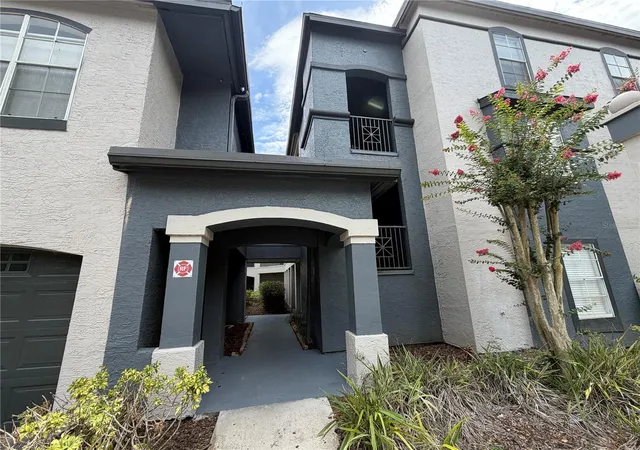 2nd image of 13210 Arbor Isle Dr #102, Temple Terrace, FL 33637 | MLS# TB8534901