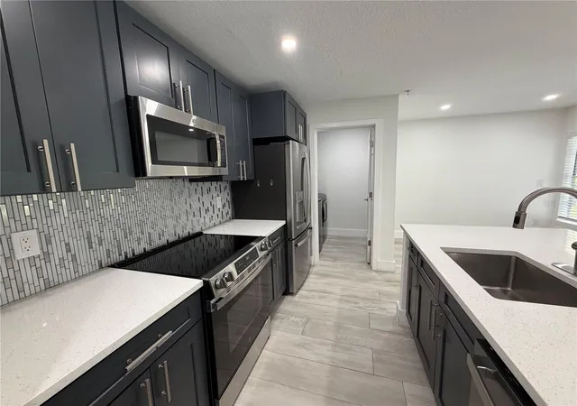 4th image of 13210 Arbor Isle Dr, Temple Terrace, FL 33637