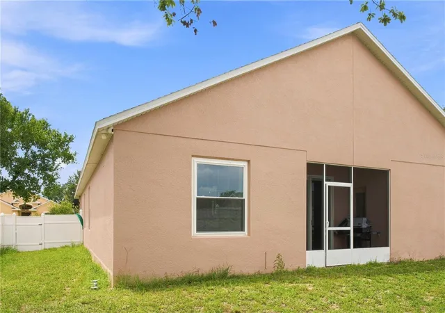 4th image of 110 Knollwood Dr, Davenport, FL 33837 | MLS# O6429954