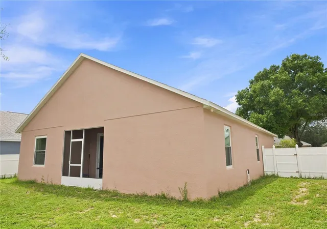 5th image of 110 Knollwood Dr, Davenport, FL 33837 | MLS# O6429954