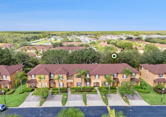 Photo 2 of Townhouse for sale at 245 Cambria Ave, Davenport, FL 33897 | MLS# O6429966 | Listing updated on 2026-08-10