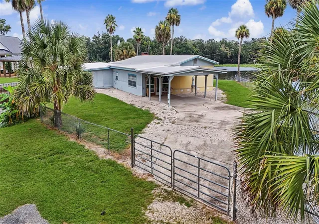 Photo 1 of Single family home for sale at 56440 Water Oak Rd, Astor, FL 32102 | MLS# OM729605 | Listing updated on 2026-08-29