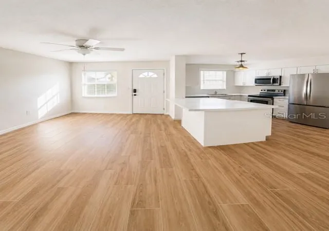 Photo 4 of Condo for sale at 9030 Blind Pass Rd #D6, St Pete Beach, FL 33706 | MLS# D6148277 | Listing updated on 2026-10-01