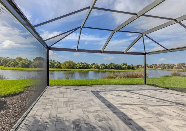 Photo 3 of Single family home for sale at 129 Treviso Ct, North Venice, FL 34275 | MLS# A4701793 | Listing updated on 2026-08-12