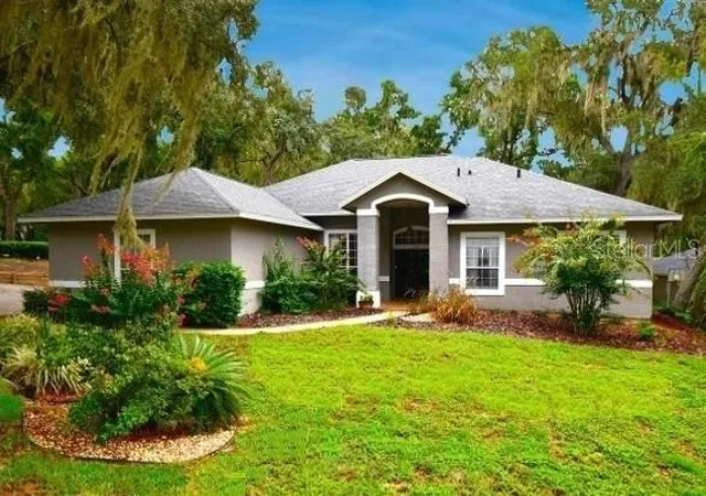 Photo 1 of Single family home for sale at 1810 Tournament Dr, Apopka, FL 32712 | MLS# P4939484 | Listing updated on 2026-09-24