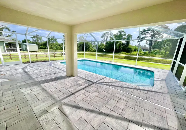 2nd image of 5029 W Hummingbird Dr, Labelle, FL 33935 | MLS# C7529086