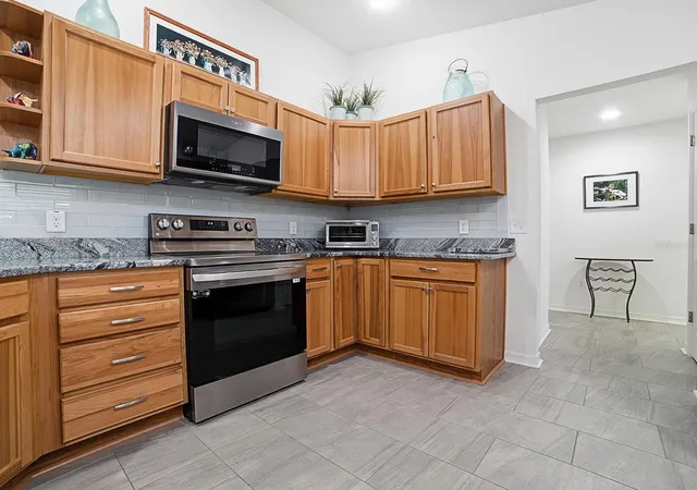 3rd image of 843 Clifford Ct, The Villages, FL 32163 | MLS# G5115891