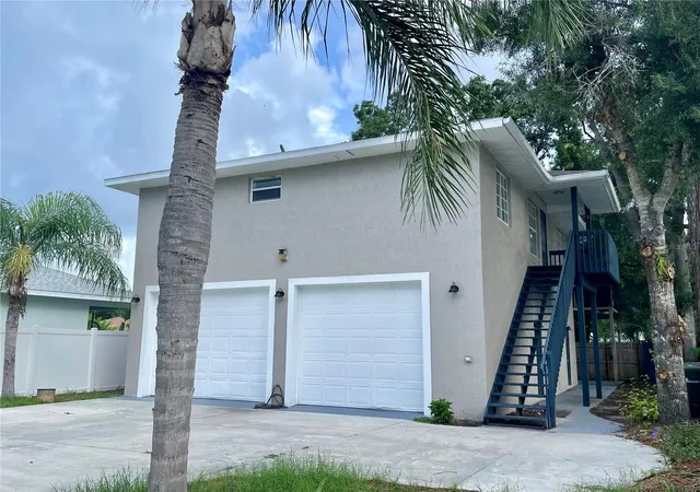 2nd image of 337 Chandler Rd, Nokomis, FL 34275 | MLS# A4701796