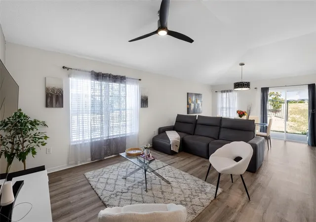 Photo 2 of Single family home for sale at 9181 Oscraft Dr, Davenport, FL 33896 | MLS# S5154827 | Listing updated on 2026-08-22