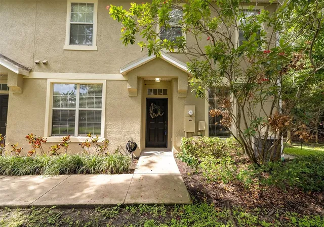 Photo 3 of Townhouse for sale at 6717 Eagle Feather Dr, Riverview, FL 33578 | MLS# TB8534981 | Listing updated on 2026-09-22