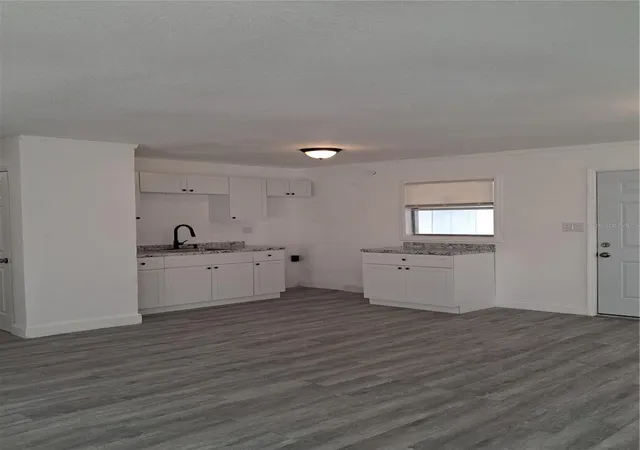 Photo 3 of Single family home for sale at 7206 Mandarin Dr, Orlando, FL 32819 | MLS# S5154834 | Listing updated on 2026-10-13