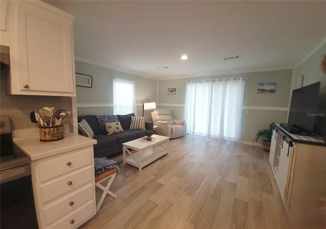 Photo 3 of Manufactured home for sale at 3531 SE 173rd Terrace, Ocklawaha, FL 32179 | MLS# OM729620 | Listing updated on 2026-08-31