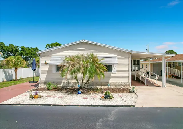 1st image of 452 Par Dr, Frostproof, FL 33843 | MLS# TB8535000