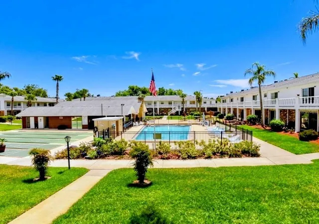 Listing Photo 2 - Condo for sale in building located at 4744 Azalea Dr, NEW PORT RICHEY, FL 34652 - Unit #204