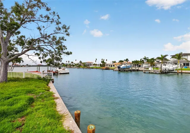 5th image of 643 Normandy Rd, Madeira Beach, FL 33708 | MLS# TB8535016