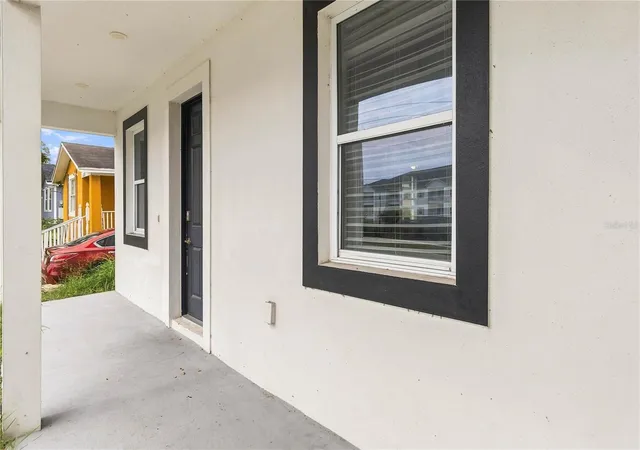 Photo 3 of Single family home for sale at 426 S Hudson St, Orlando, FL 32835 | MLS# O6430035 | Listing updated on 2026-08-02