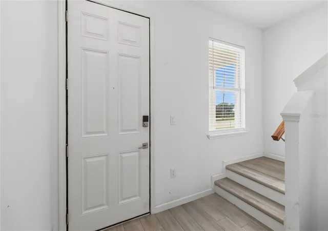 Photo 4 of Single family home for sale at 426 S Hudson St, Orlando, FL 32835 | MLS# O6430035 | Listing updated on 2026-08-02