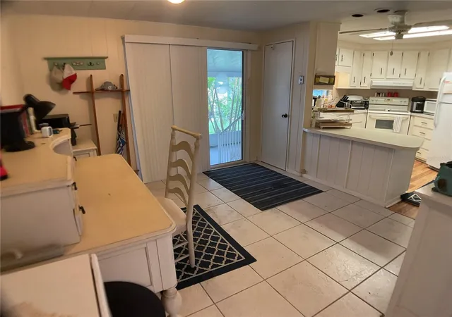 Photo 3 of Manufactured home for sale at 2100 Kings Hwy #47, Port Charlotte, FL 33980 | MLS# C7529094 | Listing updated on 2026-10-18