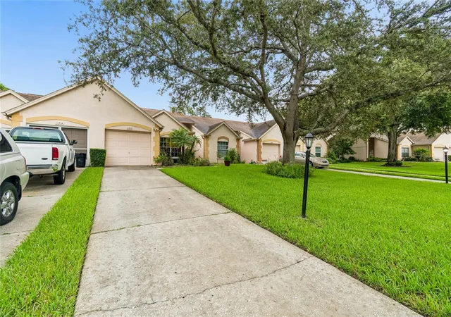 Photo 2 of Condo for sale at 11512 Versailles Ln #11512, Port Richey, FL 34668 | MLS# W7888191 | Listing updated on 2026-08-07