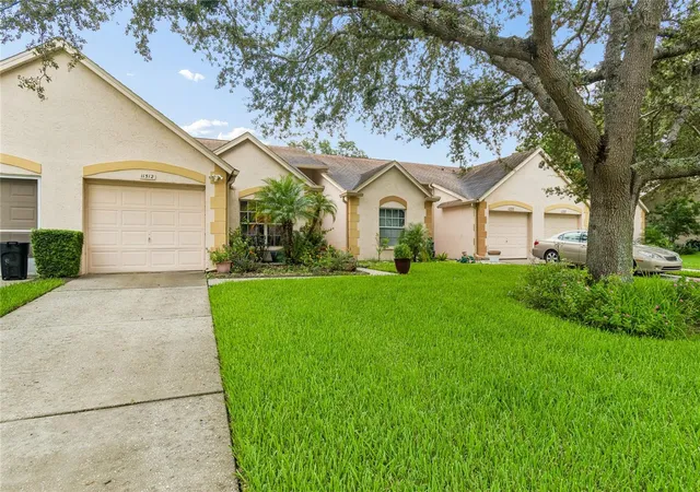 Listing Photo 4 - Condo for sale in building located at 11512 Versailles Ln, PORT RICHEY, FL 34668 - Unit #11512