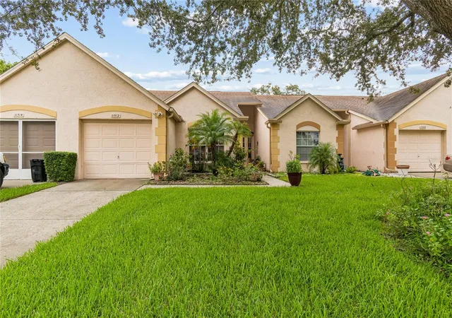 Listing Photo 5 - Condo for sale in building located at 11512 Versailles Ln, PORT RICHEY, FL 34668 - Unit #11512