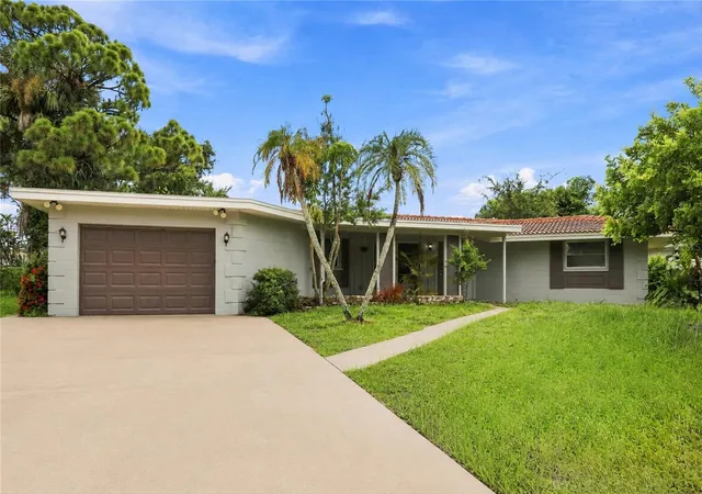 1st image of 131 Degas Dr, Nokomis, FL 34275 | MLS# C7529096