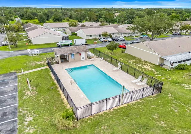 2nd image of 30024 Tavares Ridge Blvd, TAVARES, FL 32778