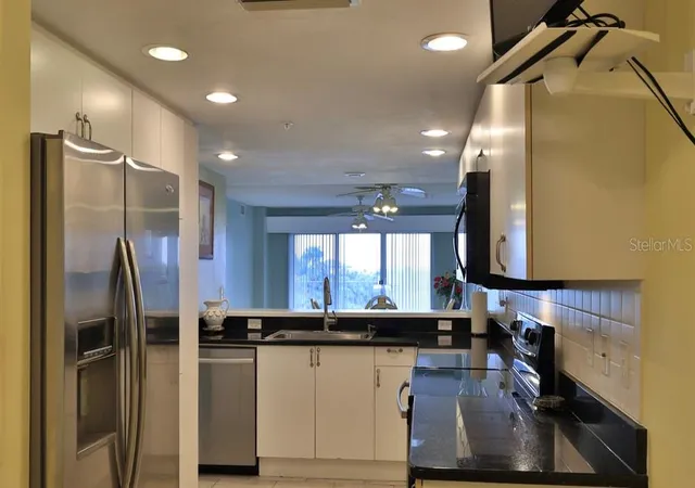 5th image of 4 Oceans West Blvd #508D, Daytona Beach, FL 32118 | MLS# O6430052