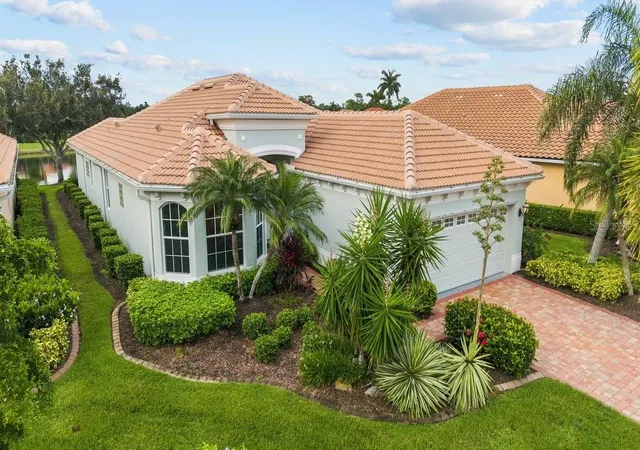 1st image of 3927 Whispering Oaks Dr, North Port, FL 34287 | MLS# C7529100