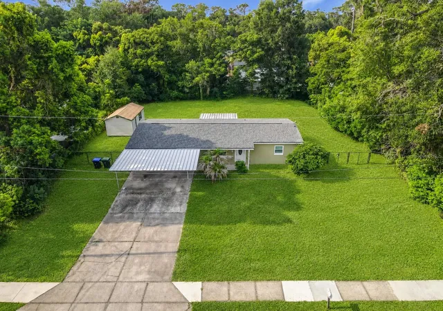 1st image of 730 E 9th St, Apopka, FL 32703 | MLS# TB8535066