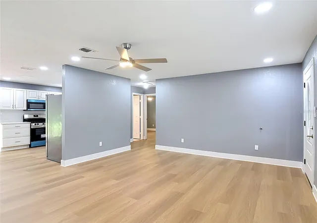 5th image of 730 E 9Th St, Apopka, FL 32703 | MLS# TB8535066