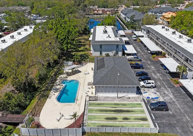 Listing Photo 5 - Condo for sale in building located at 7700 92Nd St, Largo, FL 33777 - Unit #207