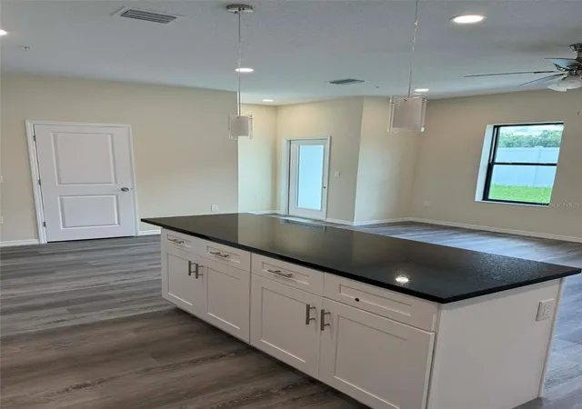 5th image of 4344 Cambio Gardens Ct, Tampa, FL 33610 | MLS# TB8535075