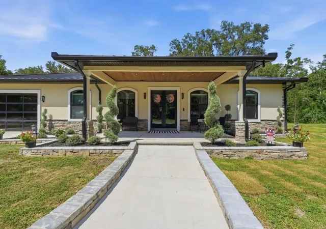 1st image of 19826 Nw 6th Ave, Newberry, FL 32669 | MLS# GC542417