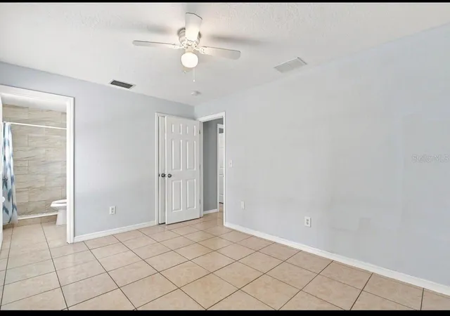 Photo 1 of Single family home for sale at 5717 E 11th Street, Bradenton, FL 34203 | MLS# A4701835 | Listing updated on 2026-09-23