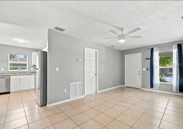 Photo 3 of Single family home for sale at 5717 E 11th Street, Bradenton, FL 34203 | MLS# A4701835 | Listing updated on 2026-09-23