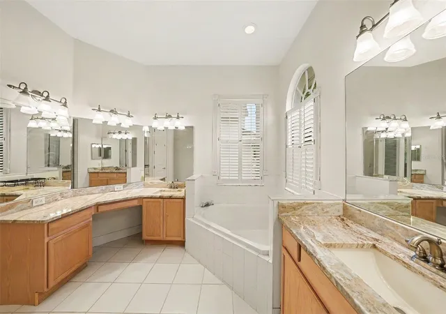 Photo 4 of Sale Pending at 12516 Leatherleaf Dr, Tampa, FL 33626 | MLS# O6430076 | Listing updated on 2026-08-27